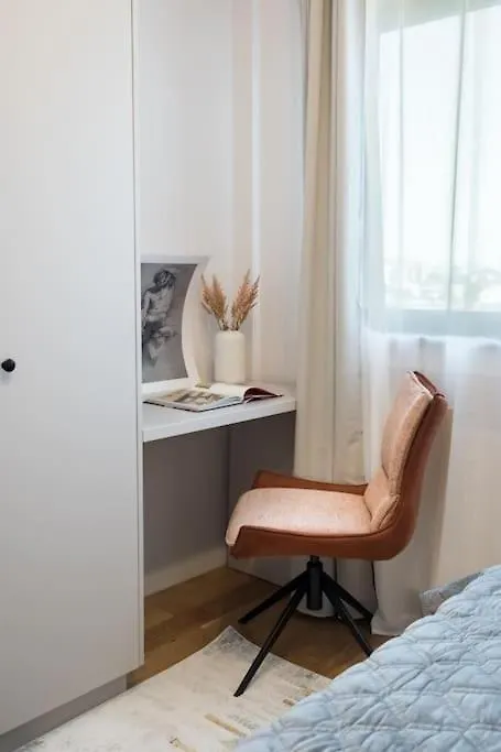 Апартаменты Stunning Views 3Br Sunny Flat - Amazing Terrace Бухарест