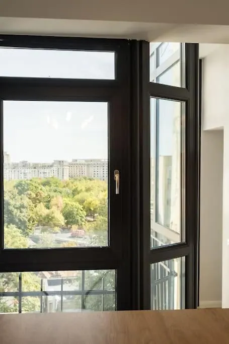 Апартаменты Stunning Views 3Br Sunny Flat - Amazing Terrace Бухарест