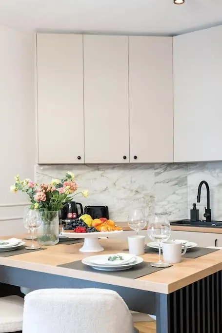 Апартаменты Stunning Views 3Br Sunny Flat - Amazing Terrace Бухарест 0*,