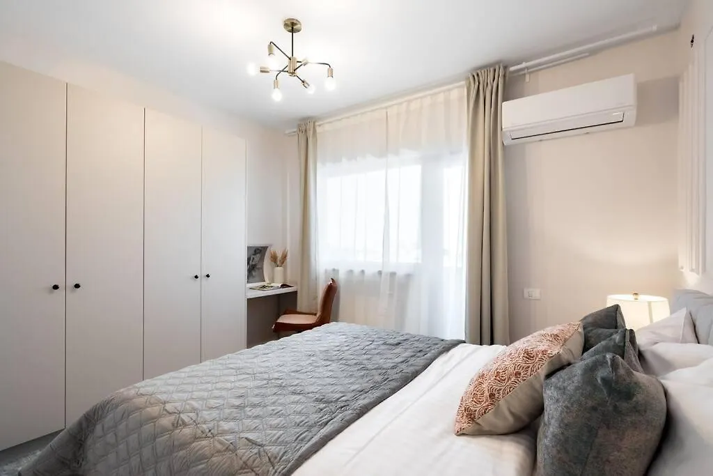 Stunning Views 3Br Sunny Flat - Amazing Terrace Apartment Bucharest